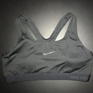Women’s NIKE PRO Dri-Fit Women’s Sports Bra